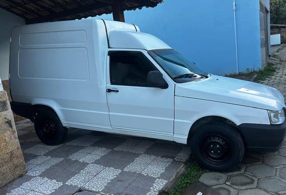 FIAT FIORINO 1.3 MPI FURGÃO 8V FLEX 2P MANUAL FIAT FIORINO 1.3 MPI FURGÃO 8V FLEX 2P MANUAL